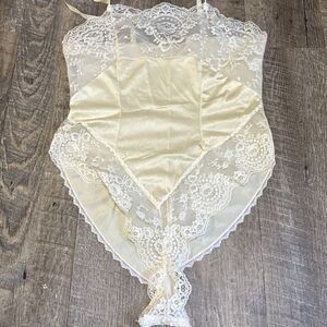 Vintage Delicates Ivory Satin Lace Teddy Bodysuit M 12-14 Made USA Lingerie